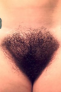 Eva Asstronut yam-sized ass and unshaved pussy